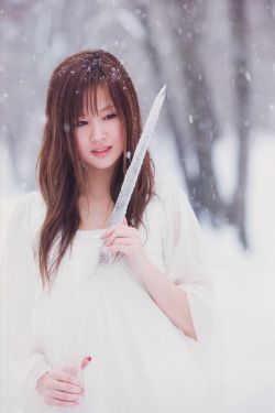 id查询